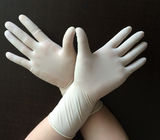 Τα μίας χρήσης αποστειρωμένα γάντια πολυμερούς επιστρώματος, μακρύ λατέξ βραχιόνων φορούν γάντια στην έγκριση ΕΤΣΙ 13485 προμηθευτής